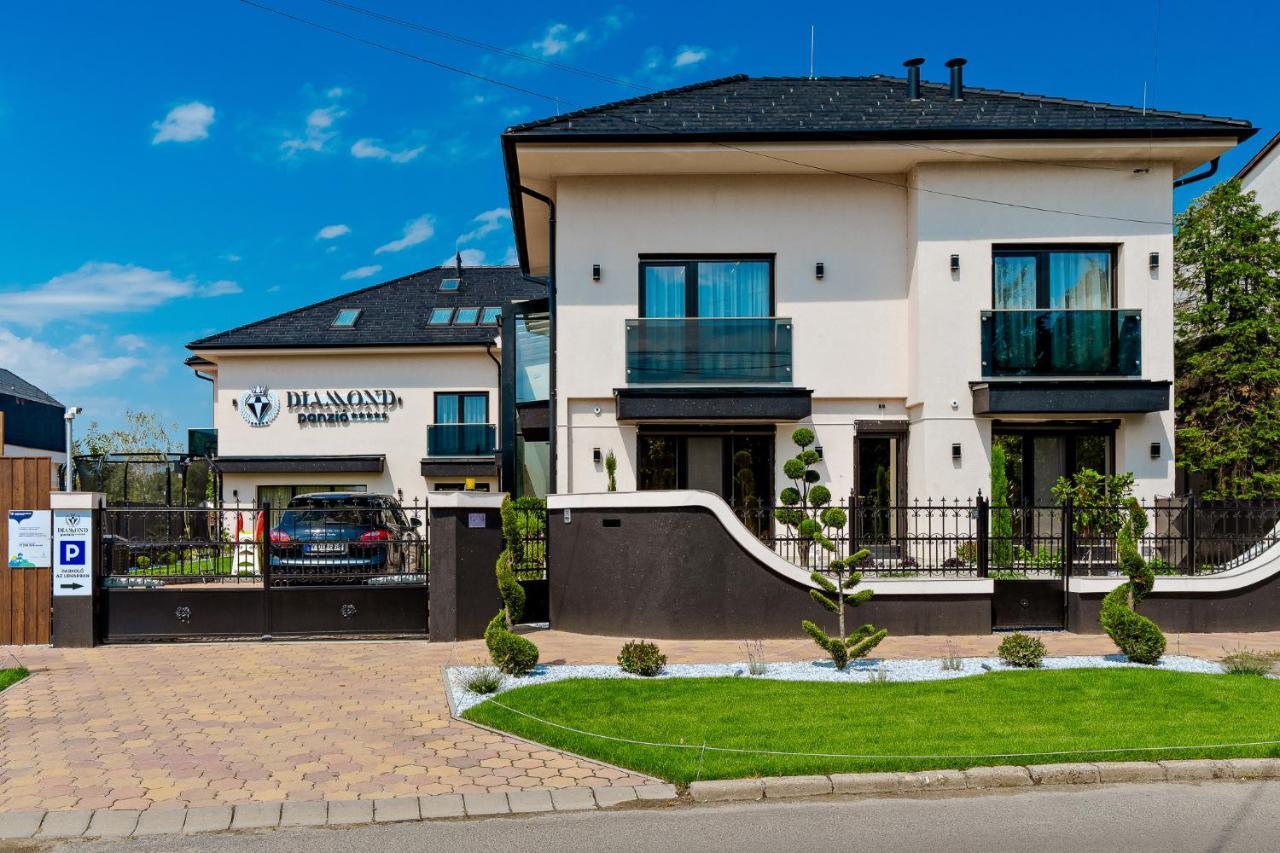 Diamond Panzio Bed & Breakfast Hajduszoboszlo Ngoại thất bức ảnh
