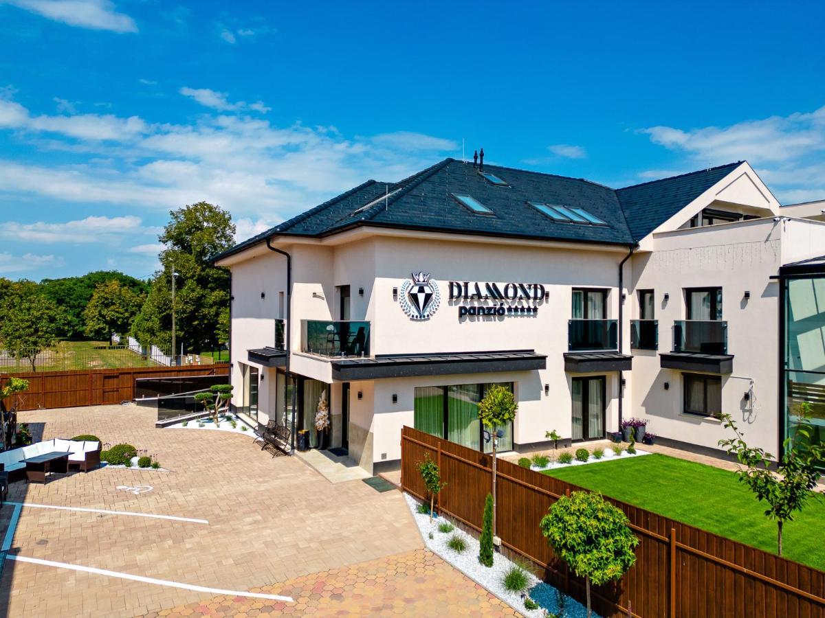 Diamond Panzio Bed & Breakfast Hajduszoboszlo Ngoại thất bức ảnh